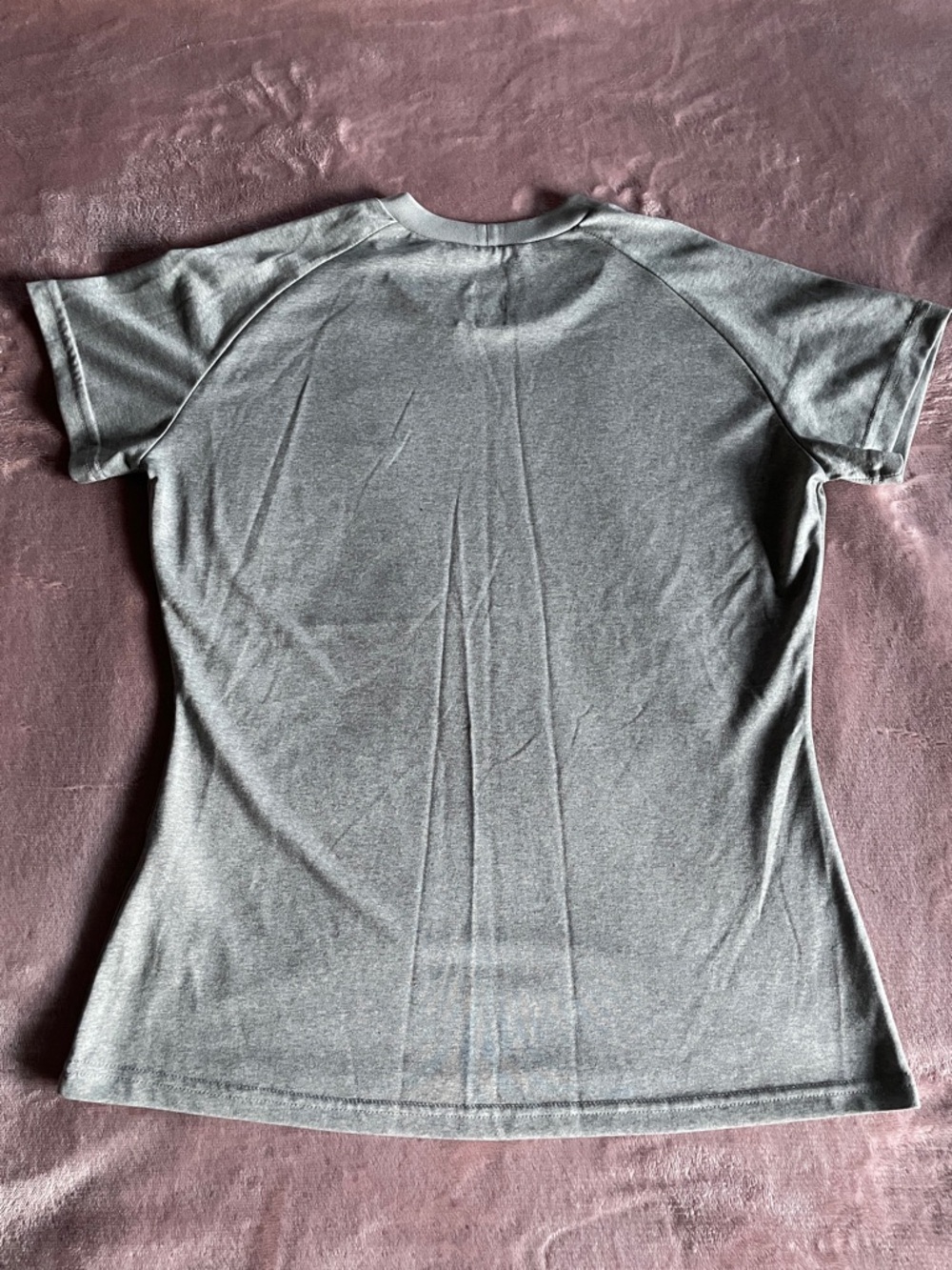 Nike Gray Women Athletic Tee with Detroit Tigers Old English D - Picture 9 of 10
